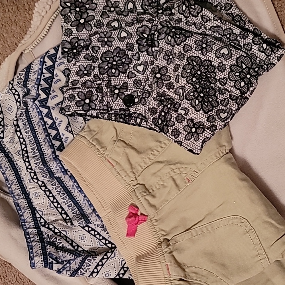 🔵12 month bottoms bundle (3 items) skort, pants, shorts